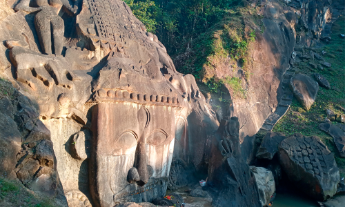 ത്രിപുരയിലെ പൈതൃകശിൽപങ്ങൾ