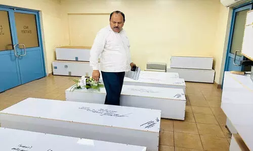 നിങ്ങടെ നമ്പരാണ് എന്റെ ഫോണിൽ ആദ്യം; എന്തേലും സംഭവിച്ചാൽ നാട്ടിലെത്തിക്കണേ; ഒടുവിൽ അദ്ദേഹത്തിന്റെ ദേഹവും നാട്ടിലേക്ക്