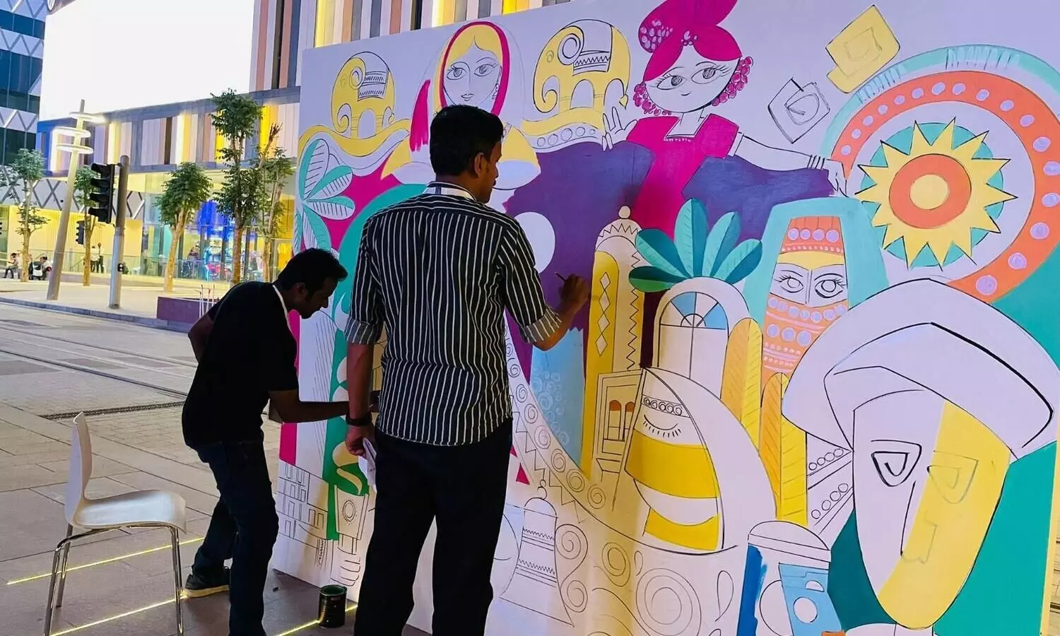 ദർബ് ലുസൈൽ ഫെസ്​റ്റിൽ ലൈവ് ആർട്ടുമായി കരീംഗ്രാഫി