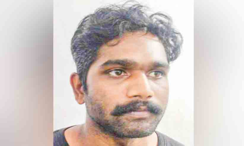 സ്കൂൾ വളപ്പിൽനിന്ന് കഞ്ചാവ്: ഒരാൾകൂടി അറസ്റ്റിൽ സ്കൂൾ വളപ്പിൽനിന്ന് കഞ്ചാവ്: ഒരാൾകൂടി അറസ്റ്റിൽ