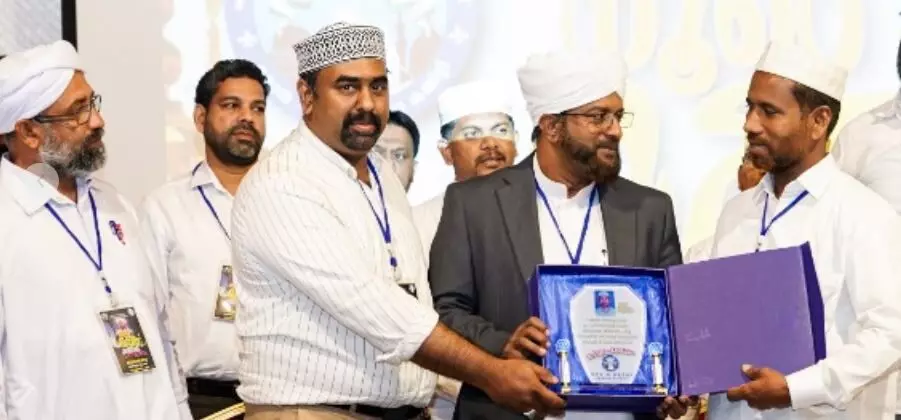 Abbas Faizi Kavannur honored Abbas Faizi Kavannur honored