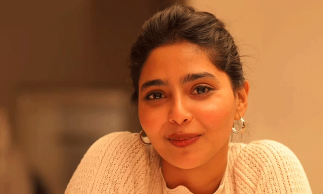 Maala Parvathi Pens HeartTouching Write Up About Actress Aiswarya Lakshmi Maala Parvathi Pens HeartTouching Write Up About Actress Aiswarya Lakshmi