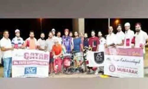 സൈ​ക്കി​ൾ യാ​ത്രി​ക​ൻ ഫാ​യി​സി​ന് സ്വീ​ക​ര​ണം ന​ൽ​കി