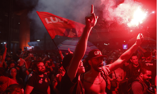 കാലം സാക്ഷി; ലാറ്റിനമേരിക്കയിൽ വസന്തത്തിന്റെ ചെങ്കാറ്റു വീശുന്നു