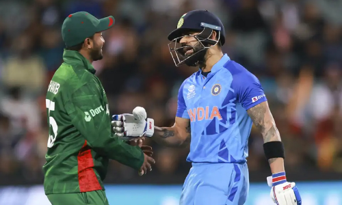 ഇന്ത്യയുടെ സെമി പ്രവേശനം എന്തുവിലകൊടുത്തും അവർ ആഗ്രഹിച്ചു; ഐ.സി.സിക്കെതിരെ പാക് മാധ്യമപ്രവർത്തകൻ