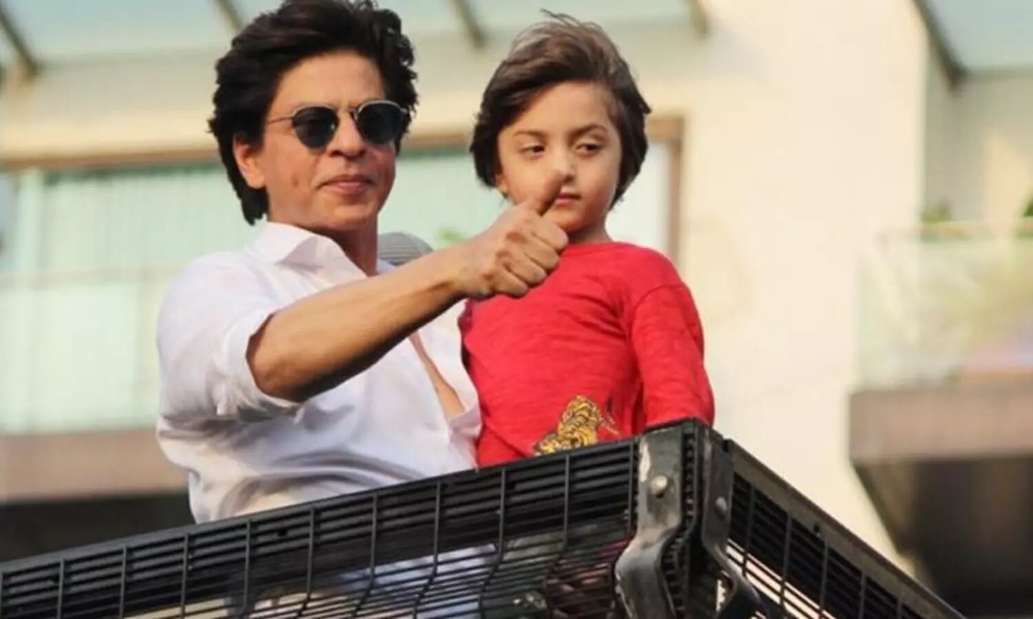 Shah Rukh Khan Opens Up About  Son  AbRam’s reaction to fans greeting him outside Mannat on  birthday