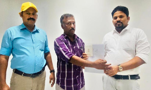 എ​ട്ടു വ​ർ​ഷ​ത്തി​നു​ശേ​ഷം സു​നി​ൽ പ​ര​മു നാ​ട​ണ​ഞ്ഞു