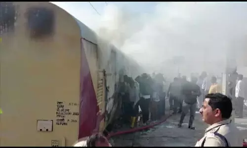 Fire in Shalimar Express train