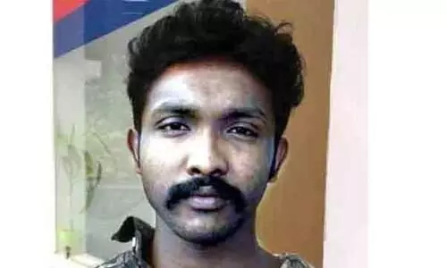 നി​ര​ന്ത​ര കു​റ്റ​വാ​ളി​യെ കാ​പ്പ​ചു​മ​ത്തി ജ​യി​ലി​ല​ട​ച്ചു