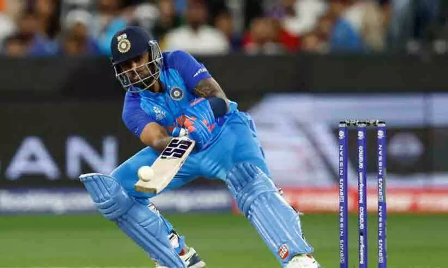 കത്തിപ്പടർന്ന് സൂര്യ, വെടിക്കെട്ടുമായി രാഹുൽ;   വിജയപ്രതീക്ഷയിൽ ഇന്ത്യ