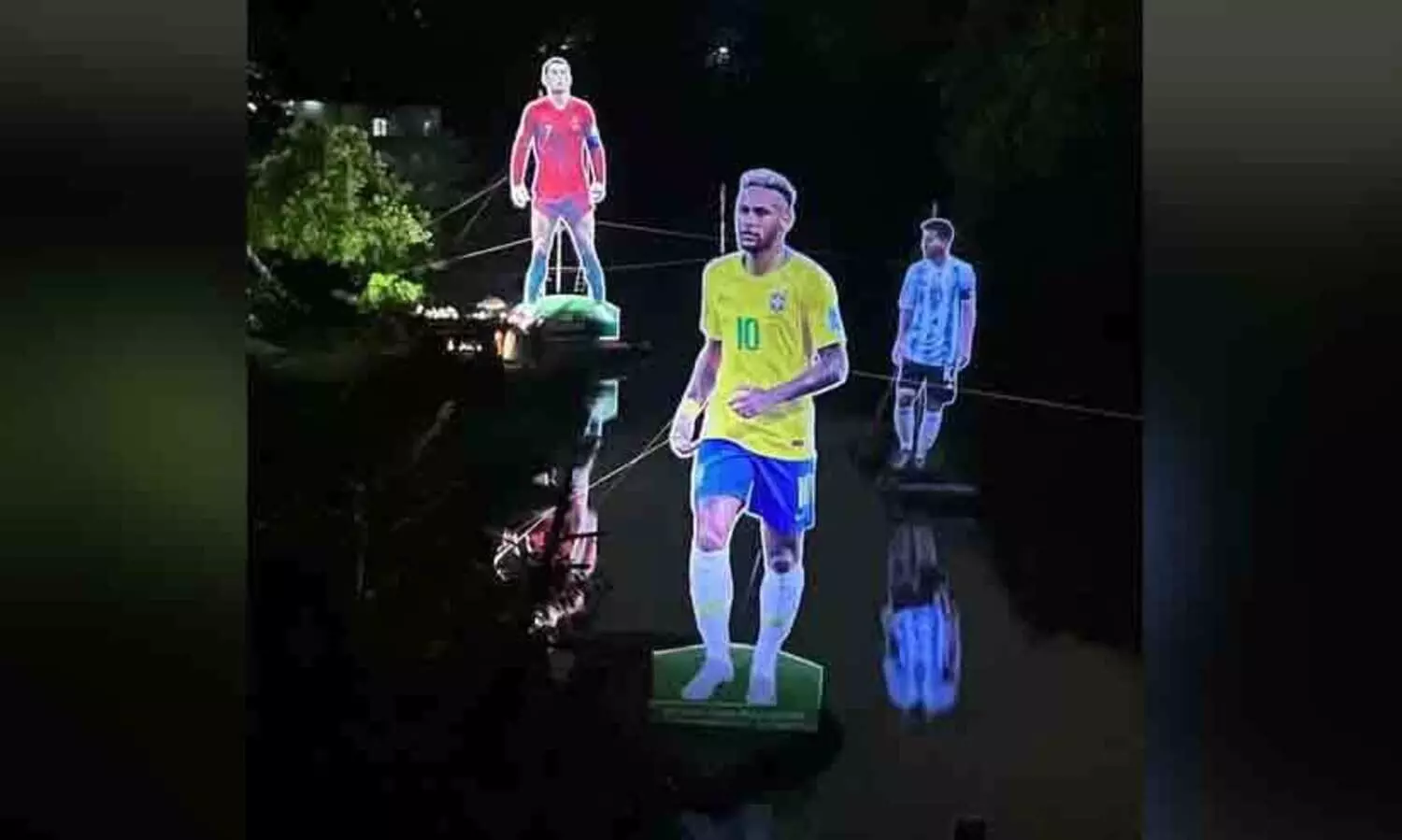 പുള്ളാവൂരിലെ പിള്ളേർ പൊളിയാണ്...മെസ്സിയും നെയ്മറും മാത്രമല്ല, നെഞ്ചുവിരിച്ച് ഇനി ക്രിസ്റ്റ്യാനോയും