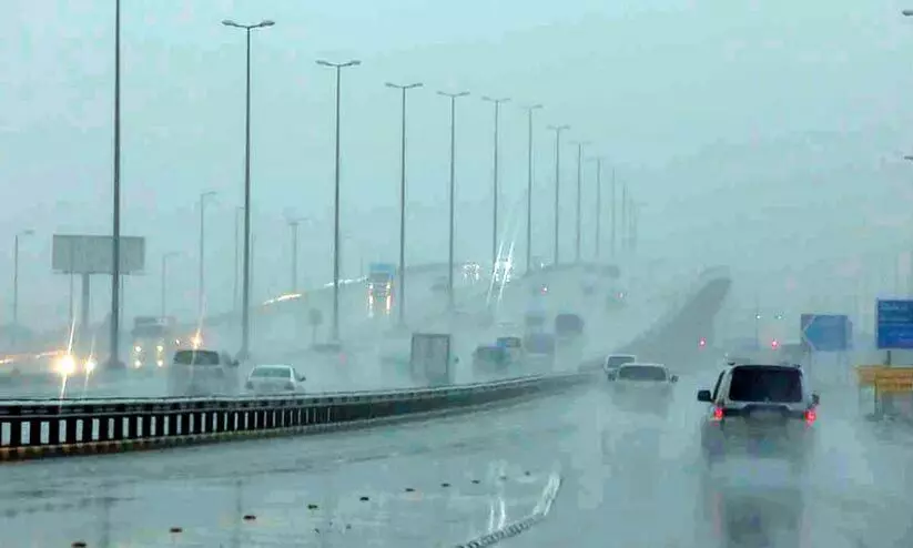 മഴക്കാലം: സ്കൂളുകൾ മുന്നൊരുക്കം നടത്തണം മഴക്കാലം: സ്കൂളുകൾ മുന്നൊരുക്കം നടത്തണം