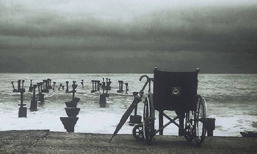 ഇനി വയ്യ! ഭിന്നശേഷിക്കാരിയായ ഭാര്യയെ കടലിൽ എറിഞ്ഞ് ഭർത്താവ്