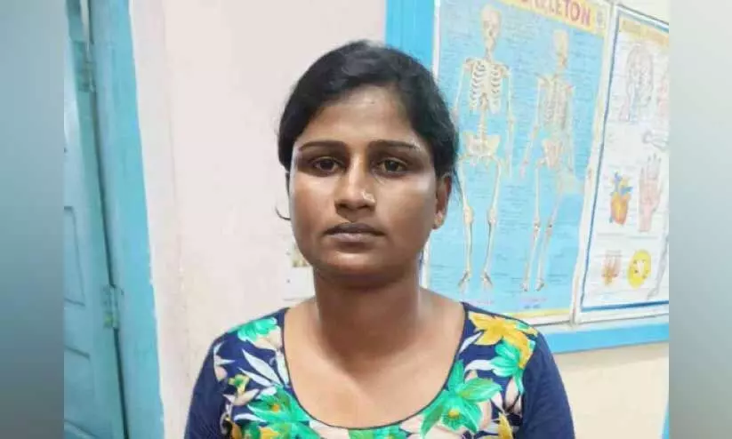 കുഞ്ഞിന്റെ മാല പൊട്ടിച്ച യുവതി അറസ്റ്റിൽ കുഞ്ഞിന്റെ മാല പൊട്ടിച്ച യുവതി അറസ്റ്റിൽ