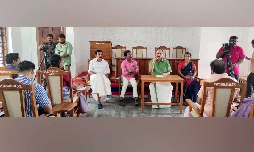 ശബരിമല തീര്ഥാടകര്ക്ക് പുനലൂരില് ഭക്ഷണശാല ആരംഭിക്കും -എം.എല്.എ ശബരിമല തീര്ഥാടകര്ക്ക് പുനലൂരില് ഭക്ഷണശാല ആരംഭിക്കും -എം.എല്.എ