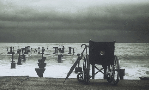 ഇനി വയ്യ! ഭിന്നശേഷിക്കാരിയായ ഭാര്യയെ കടലിൽ എറിഞ്ഞ് ഭർത്താവ്