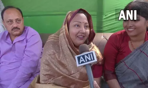 ഉപതെരഞ്ഞെടുപ്പ്; ബിഹാറിലെ മൊകാമ മണ്ഡലത്തിൽ ആർ.ജെ.ഡിക്ക് മിന്നും ജയം ഉപതെരഞ്ഞെടുപ്പ്; ബിഹാറിലെ മൊകാമ മണ്ഡലത്തിൽ ആർ.ജെ.ഡിക്ക് മിന്നും ജയം