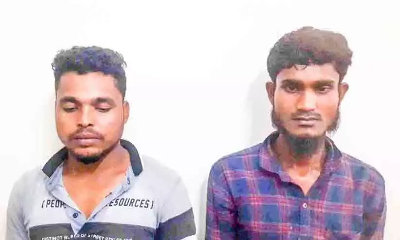 കഞ്ചാവുമായി അന്തർ സംസ്ഥാന തൊഴിലാളികൾ പിടിയിൽ കഞ്ചാവുമായി അന്തർ സംസ്ഥാന തൊഴിലാളികൾ പിടിയിൽ