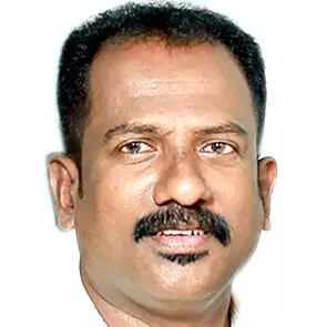 സു​മേ​ഷ്