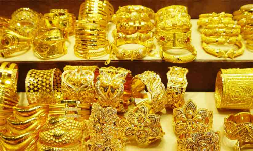 സ്വർണവില ഇടിഞ്ഞു; മാറ്റമില്ലാതെ വെള്ളി