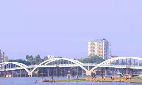 aluva manappuram bridge