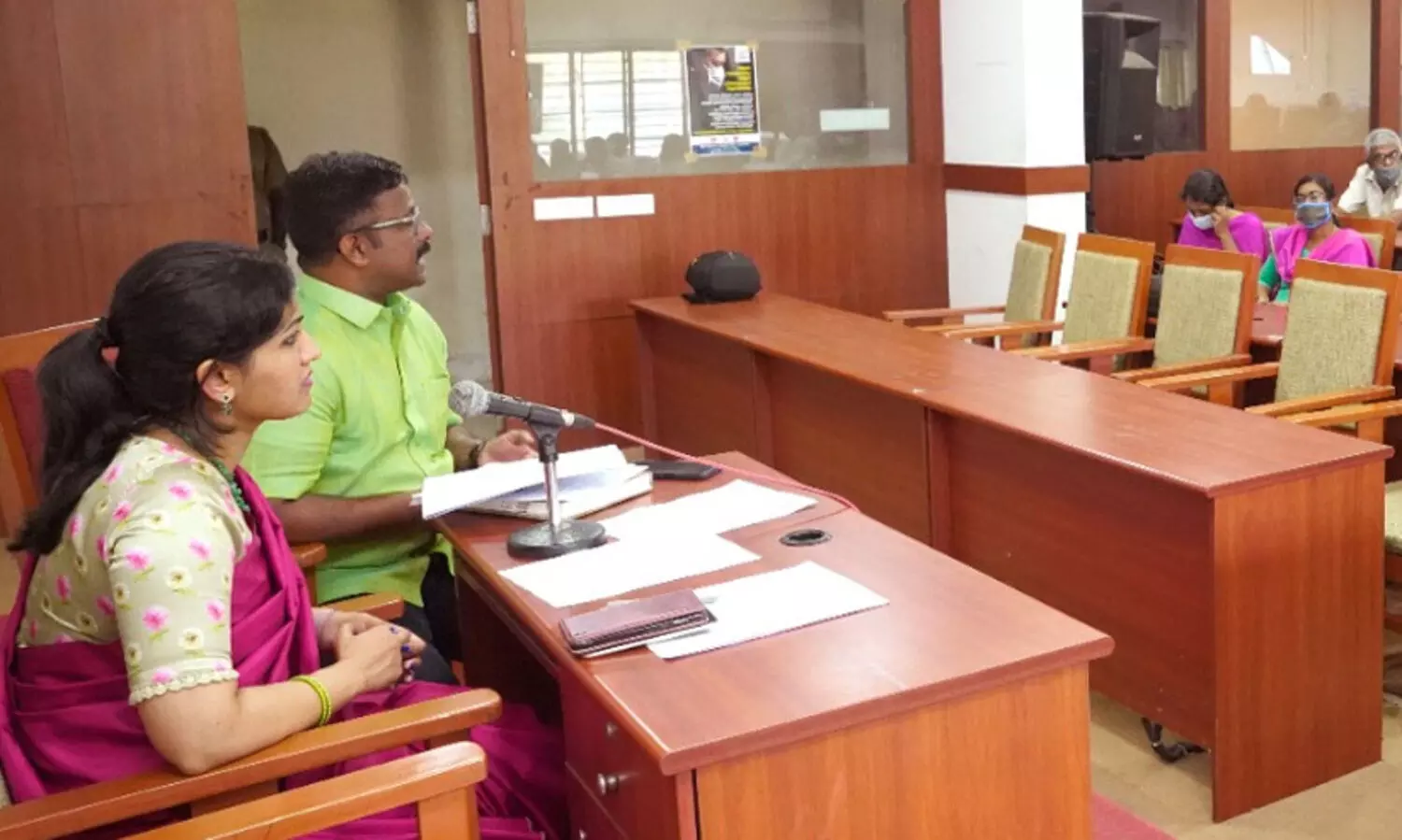 ഭൂമി ഏറ്റെടുക്കൽ വേഗത്തിലാക്കാൻ നടപടി സ്വീകരിക്കണമെന്ന്   രേണുരാജ്