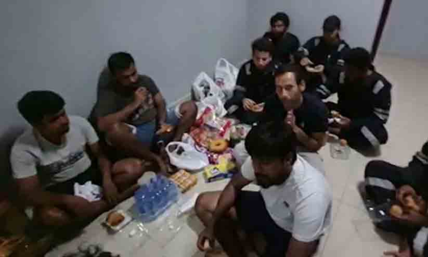 ബന്ദികളാക്കിയ നാവികർക്ക് മോചനദ്രവ്യമായി കപ്പലുടമ നൽകിയത് 16.31 കോടി; എന്നിട്ടും മോചനമായില്ല