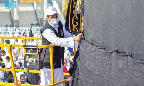 കഅ്ബയുടെ കിസ്വ അറ്റകുറ്റപ്പണികൾ ആരംഭിച്ചു