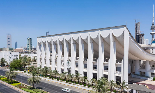 പ്രവാസികളെ സർക്കാർ ജോലിയിൽ നിന്ന് നീക്കണമെന്ന് ആവശ്യം