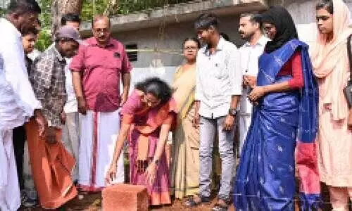 ട്രാൻസ്ജെൻഡറിന് വീടൊരുങ്ങുന്നു; കതിരൂരിൽ ആദ്യ ശിലയിട്ടു