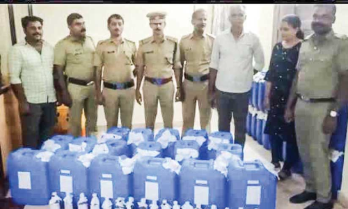 തീ​ര​ദേ​ശ​ത്ത്​ വീ​ണ്ടും സ്പി​രി​റ്റ് വേ​ട്ട