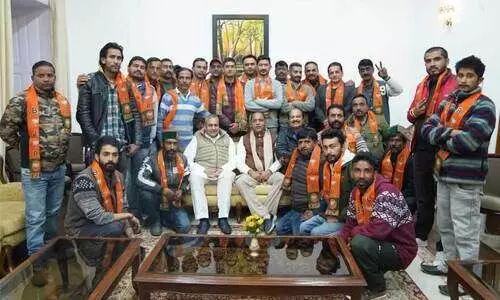 ഹിമാചലിൽ 26 കോൺഗ്രസ് നേതാക്കൾ ബി.ജെ.പിയിൽ: കാലുമാറ്റം തെരഞ്ഞെടുപ്പിന് 4 ദിവസം ബാക്കിനിൽക്കെ