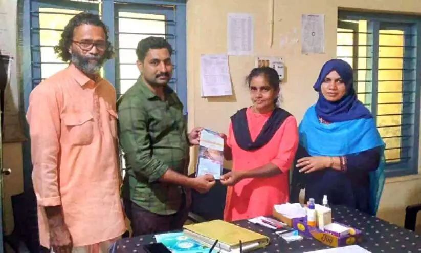 ജോലി കിട്ടി; ശ്രീകണ്ഠപുരത്ത് സി.പി.എം കൗണ്‍സിലര്‍ രാജിവെച്ച് സി.പി.ഐ യൂനിയനില്‍