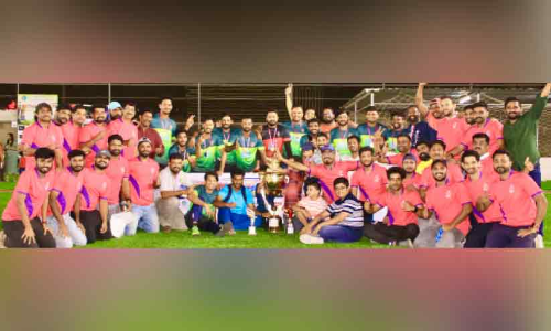 നേ​താ​ജി ക​പ്പ് ഫു​ട്ബാ​ൾ: മ​സ്ക​ത്ത്​ ഹാ​മേ​ഴ്‌​സ് എ​ഫ്.​സി ജേ​താ​ക്ക​ൾ