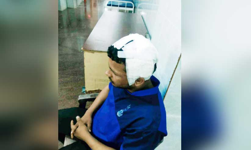 വി​ദ്യാ​ർ​ഥി​യെ ആ​ക്ര​മി​ച്ച് പ​രി​ക്കേ​ൽ​പ്പി​ച്ചു