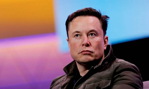 ട്വിറ്റർ വാങ്ങാനായി ഇലോൺ മസ്ക് ടെസ്‌ലയുടെ 395 കോടി ഡോളറിന്‍റെ ഓഹരികൾ വിറ്റു