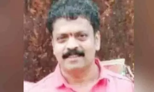 വിദ്യാർഥികൾ സഞ്ചരിച്ച ഓട്ടോയിലെ ഡ്രൈവർ ഹൃദയാഘാതം മൂലം മരിച്ചു