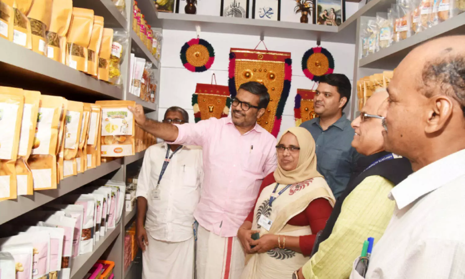 കരിപ്പൂർ വിമാനത്താവളത്തിൽ കുടുംബശ്രീ സ്റ്റോർ തുടങ്ങി