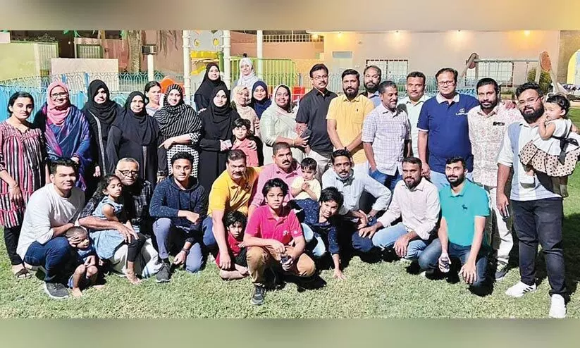 ചുങ്കത്തറ റിയാദ് എക്സ്പാട്രിയേറ്റ്സ് അസോസിയേഷൻ കുടുംബ സംഗമവും യാത്രയയപ്പ് ചടങ്ങും ചുങ്കത്തറ റിയാദ് എക്സ്പാട്രിയേറ്റ്സ് അസോസിയേഷൻ കുടുംബ സംഗമവും യാത്രയയപ്പ് ചടങ്ങും