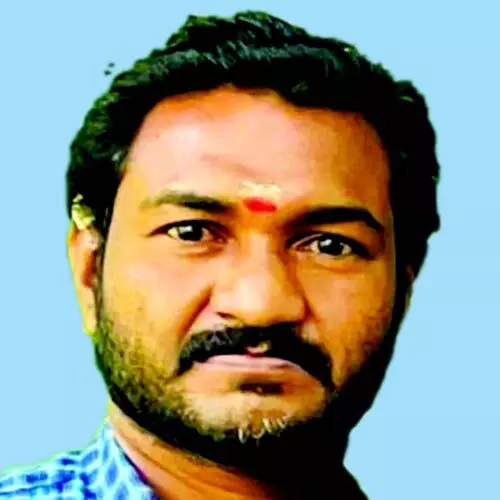 മ​ണി​ക​ണ്ഠ​ൻ