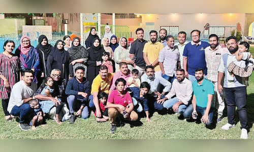 ചു​ങ്ക​ത്ത​റ റി​യാ​ദ് എ​ക്സ്പാ​ട്രി​യേ​റ്റ്സ് അ​സോ​സി​യേ​ഷ​ൻ കു​ടും​ബ സം​ഗ​മ​വും യാ​ത്ര​യ​യ​പ്പ് ച​ട​ങ്ങും