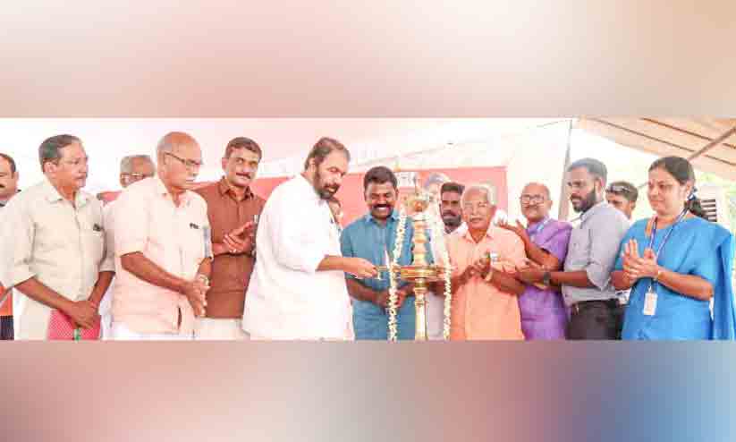 പഞ്ചായത്തുകള്‍ സര്‍ക്കാറിന് താഴെയാെണന്ന കാര്യം ഓര്‍ക്കണം -മന്ത്രി ശിവന്‍കുട്ടി