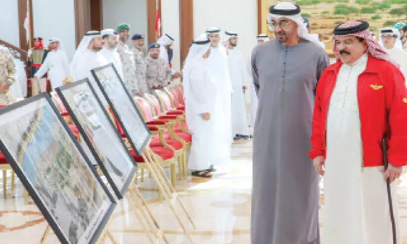 ബന്ധം ശക്തമാക്കി ബഹ്റൈൻ - യു.എ.ഇ ഭരണാധികാരികൾ തമ്മിൽ ചർച്ച ബന്ധം ശക്തമാക്കി ബഹ്റൈൻ - യു.എ.ഇ ഭരണാധികാരികൾ തമ്മിൽ ചർച്ച