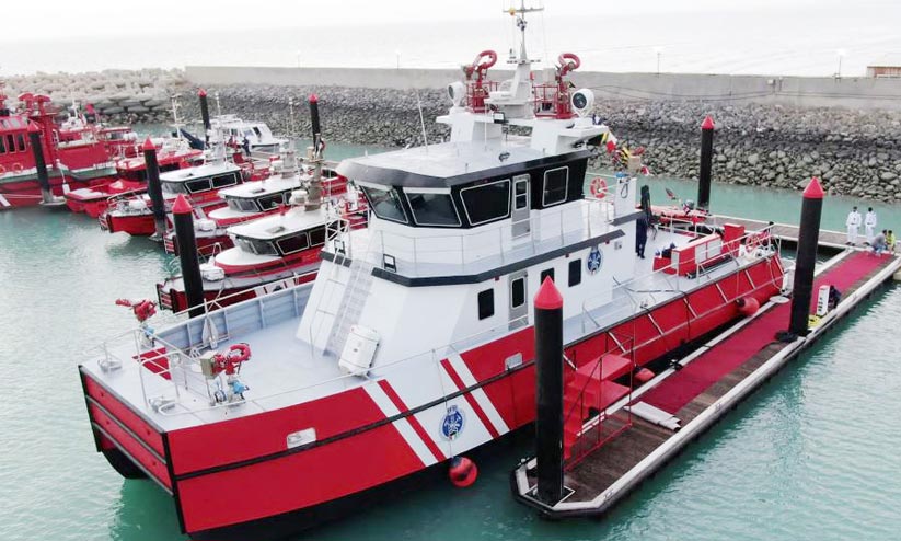 കുവൈത്ത് ഫയർഫോഴ്സ് അത്യാധുനിക ബോട്ട് പുറത്തിറക്കി