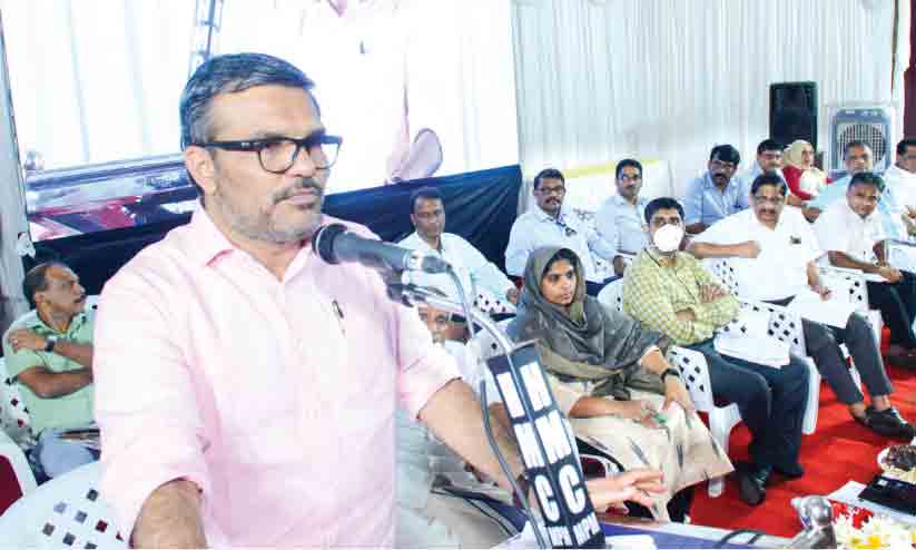 മാലിന്യ നിർമാർജനം: ജില്ലയെ   വിമർശിച്ച് മന്ത്രി എം.ബി. രാജേഷ്