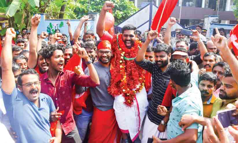 കൈനോട് ഉപതെരഞ്ഞെടുപ്പ്:ഭൂരിപക്ഷം കുത്തനെ കുറഞ്ഞു കൈനോട് ഉപതെരഞ്ഞെടുപ്പ്:ഭൂരിപക്ഷം കുത്തനെ കുറഞ്ഞു