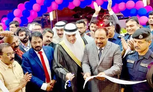 മെഡക്സ്‌ മെഡിക്കല്‍ കെയർ ഫഹാഹീലിൽ പ്രവർത്തനം തുടങ്ങി