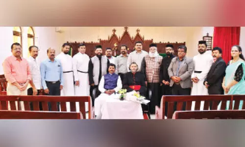 മാർ കൂറിലോസ് മെത്രാപ്പോലീത്തക്ക് സ്വീകരണം നല്കി മാർ കൂറിലോസ് മെത്രാപ്പോലീത്തക്ക് സ്വീകരണം നല്കി