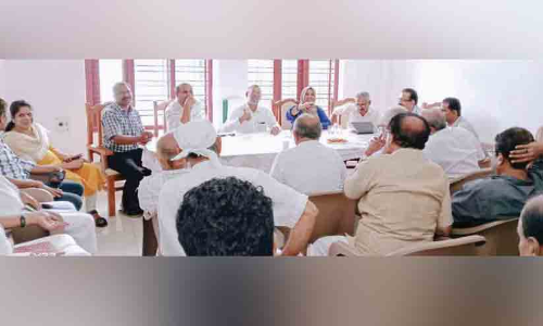 തി​രൂ​ർ റെ​യി​ൽ​വേ സ്റ്റേ​ഷ​ൻ-​കോ​ട​തി റോ​ഡ് വീ​തി കൂ​ട്ടൽ ന​ട​പ​ടി ആ​രം​ഭി​ച്ചു