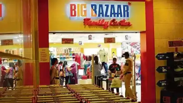 മുകേഷ് അംബാനിയും ഗൗതം അദാനിയും നേർക്കുനേർ വരുന്നു; ഇക്കുറി ഫ്യൂച്ചർ റീടെയിലിനായി